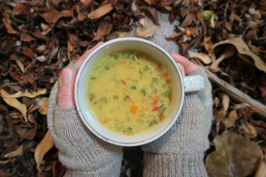 vege-curry-soup-in-a-cup